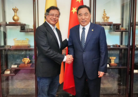 宋海良拜会哥伦比亚总统佩特罗，深化新能源、储能