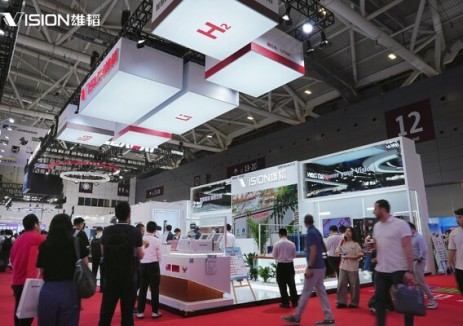 固态电池首次揭晓！雄韬股份新品亮相CIBF2025