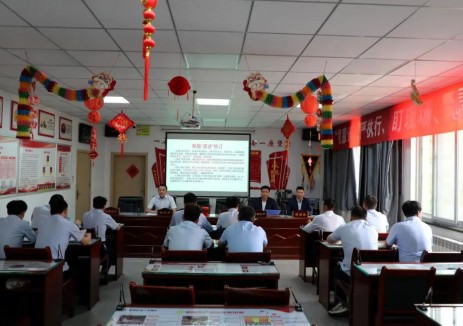 陕煤<em>集团</em>黄陵矿业一号煤矿：心眼手口齐上阵，亮出安全“标准照”