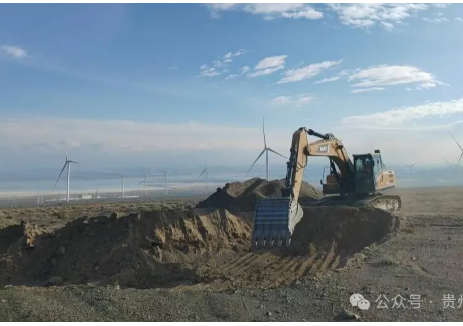 贵州建工十一建中能建投乌鲁木齐50万千瓦风电项目（C区）首台风机基础浇筑完成！