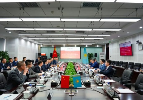 推进光储项目合作交流！吕泽翔会见哈萨克斯坦萨姆鲁克能源公司董事长马克苏达夫