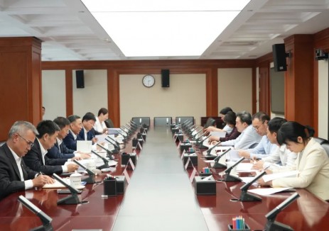 宋海良拜会国家能源局党组书记、局长王宏志