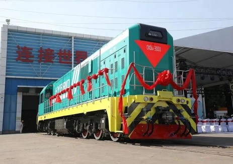中国中车出口哈萨克斯坦标准新能源机车下线
