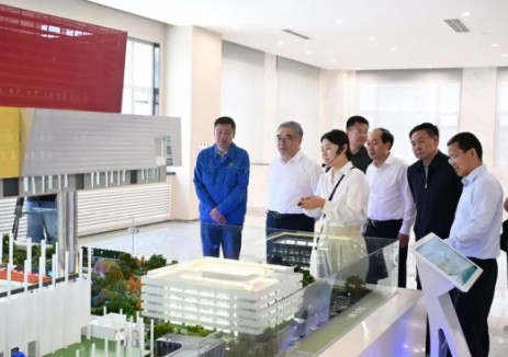 全国政协副主席朱永新调研绿色动力通州项目