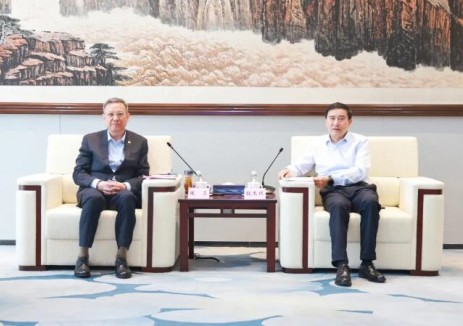 倪真与陕煤集团党委书记、董事长张文琪会谈
