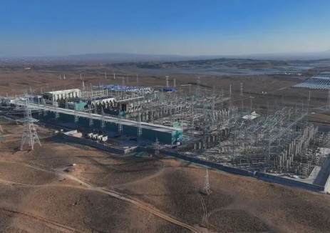 中宁换流站800千伏罐式断路器顺利投运
