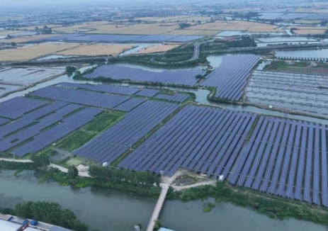 江苏泰州姜堰100MW渔光互补发电项目成功并网！