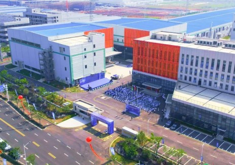 青钠科技10GWh一期大圆柱钠电池智能化工厂投产