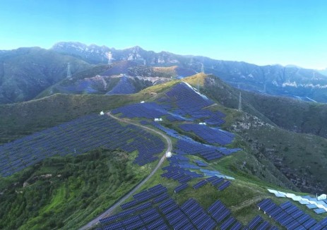 中节能山西芮城县光伏领跑技术基地斜坡50MW光伏发电项目绘就生态经济共赢画卷
