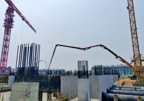 河北蠡县热电联产项目1号汽机基座底板混凝土浇筑