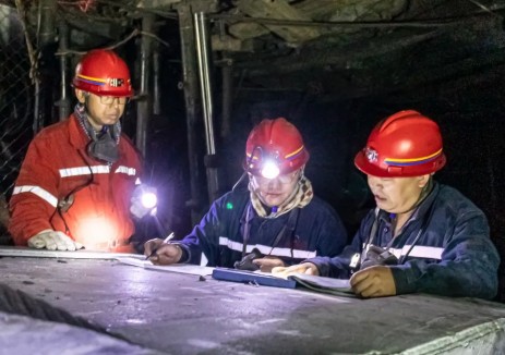 川煤集团小宝鼎煤矿纪委：聚焦作风建设 护航矿井