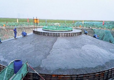 中国能建肇东300MW一期风电项目完成首台风机基础浇筑