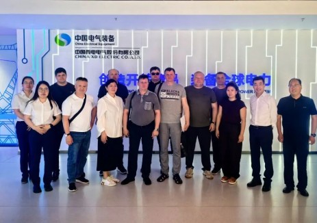 哈萨克斯坦客户代表团深入参观考察中国西电集团所