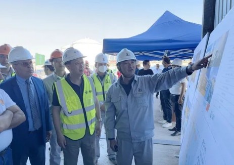 中国驻阿尔及利亚大使董广利考察广州工程公司LNG