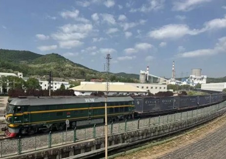 陕煤运销集团黄陵分公司单月煤炭铁路发运量再创新高
