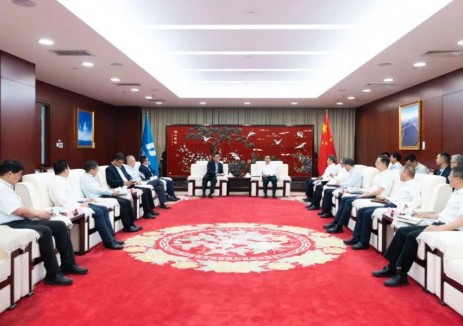 中国华电江毅与上海电气董事长、党委书记吴磊举行