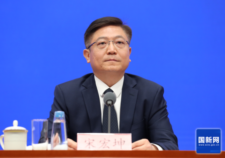 国家能源局：我国风电光伏合计装机达到15.3亿千瓦，历史性超过