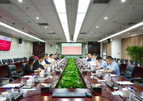 中国能建国际吕泽翔会见正泰新能董事长陆川