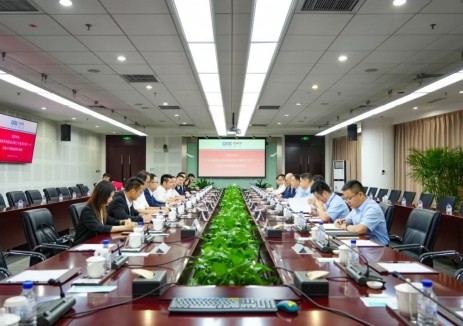 呂澤翔會見<em>正泰新能</em>董事長陸川