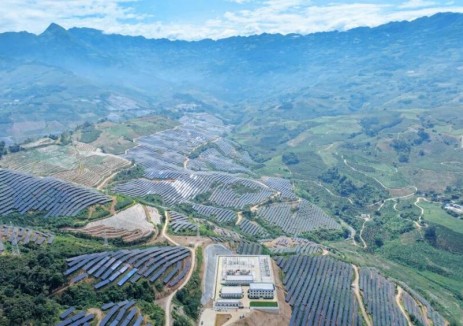 中广核云南马关吉龙400兆瓦农光互补电站全容量并网发电