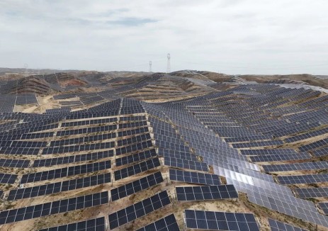 中建二局承建的柔性支架山地光伏项目并网发电