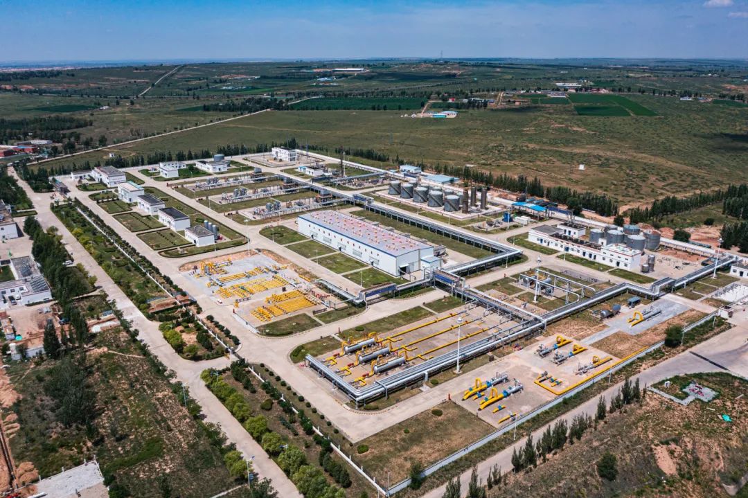 摄影 《绿色开发》段凌靓 长庆油田.jpg