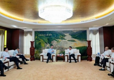 桂冠电力与天津百利装备集团开展工作会谈