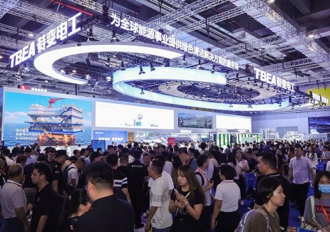 零碳地球数智能源 特变电工重装亮相SNEC
