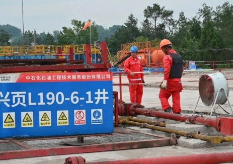 中石化江汉石油工程公司复兴区块兴页L190-6-1HF井测试产量创新高