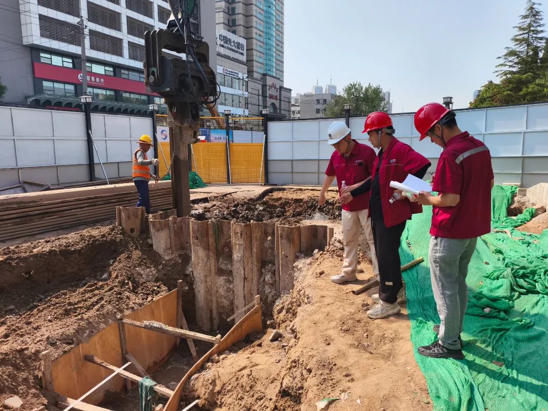 大同路管线所为新建路施工安全筑牢“人防”高墙.jpg