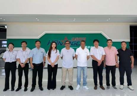 迪拜客户到访汉星能源考察并深入交流，共商储能合作