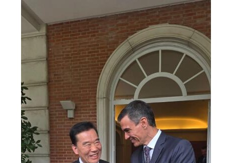 西班牙首相佩德罗·桑切斯会见明阳集团董事长张传卫