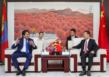 蒙古国副总理陶·道尔吉汗达会见明阳集团董事长张传卫
