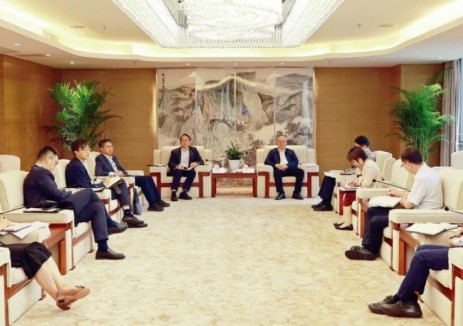 富滇银行与云南能投集团交流座谈