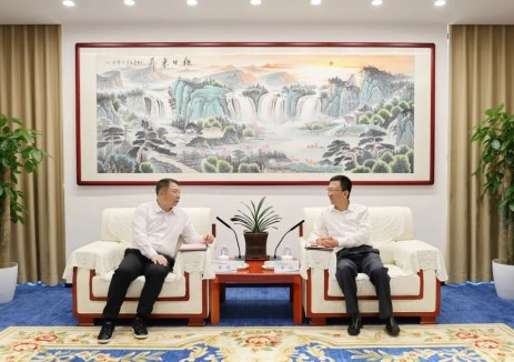 中电装储能与楚能新能源围绕储能行业前景与供应链生态建设进行座谈交流