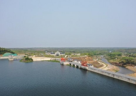 海南省北门江天角潭水利枢纽工程正式投产发电