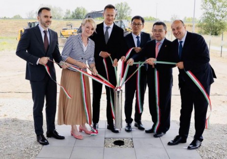 比亚迪匈牙利商用车工厂扩建奠基，欧洲布局再加速