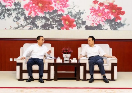 国家能源集团邹磊与国铁集团党组书记、董事长郭竹学会谈