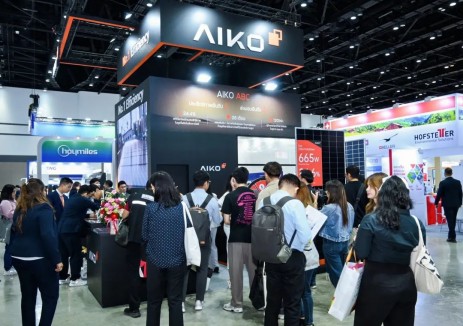 愛旭ABC亮相2025年泰國<em>可再生能源</em>展，創新引領零碳新時代