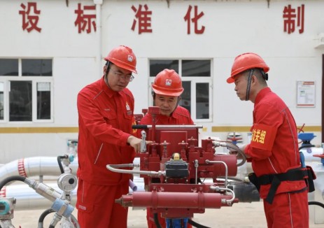 <em>延長石油</em>管道公司：總輸量突破千萬噸 順利實現“雙過半”
