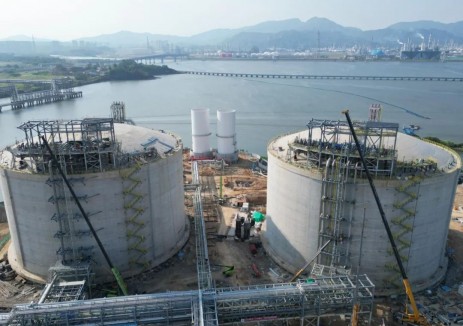 廣東惠州荃灣LPG項目部TK-40201<em>丁烷罐</em>順利實現中交