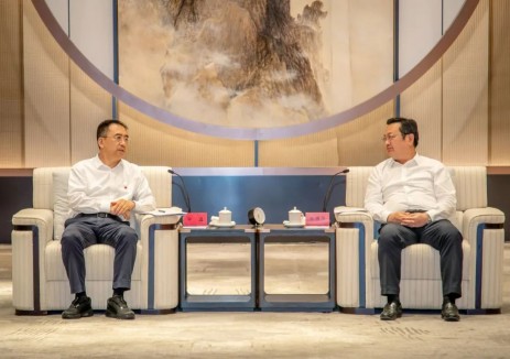 拓展新能源技术开发、应用、服务等领域合作！邹磊
