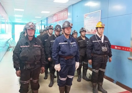 山西焦煤霍州煤電晉北煤業(yè)綜采隊(duì)黨支部：煤海深處的“智采”先鋒