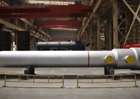 兰石重装研制哈萨克斯坦炼油厂高压隔膜换热器完工并通