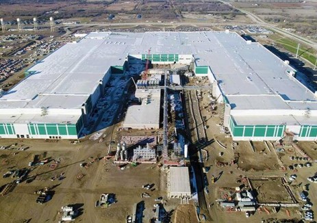 松下能源在美国堪萨斯州动力电池厂开始量产，目标