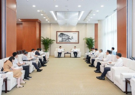 温枢刚会见北京市西城区委书记刘东伟
