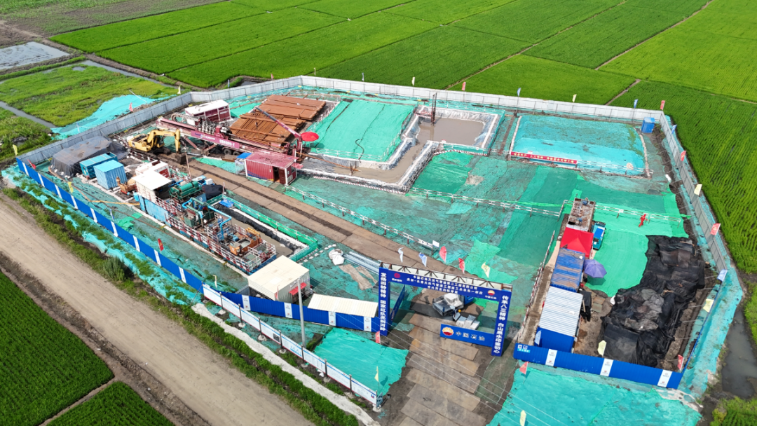 定向钻施工现场.JPG