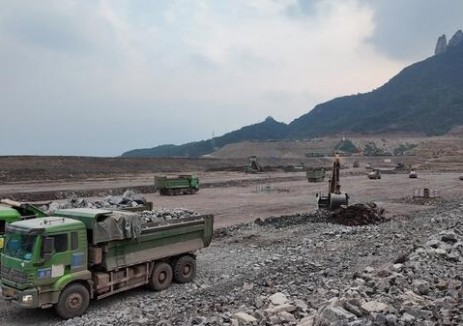 河南九峰山抽蓄项目上下库月土石方开挖填筑连续突