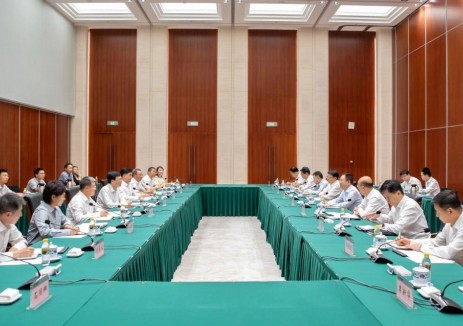国家能源集团党组书记、董事长邹磊会见内蒙古自治