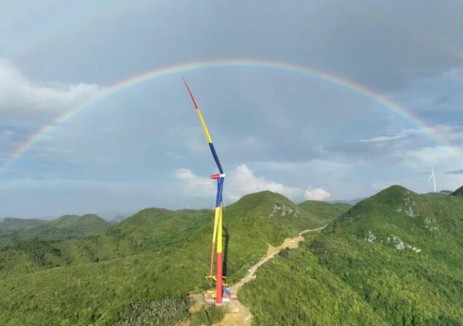 剑角峰风电场扩建项目全部风机吊装圆满完成